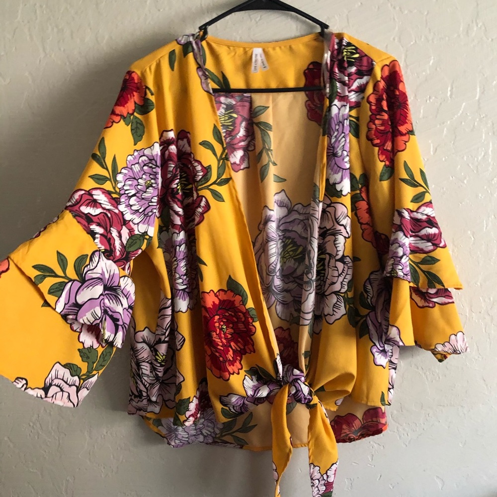 ❌SOLD❌ Blouse